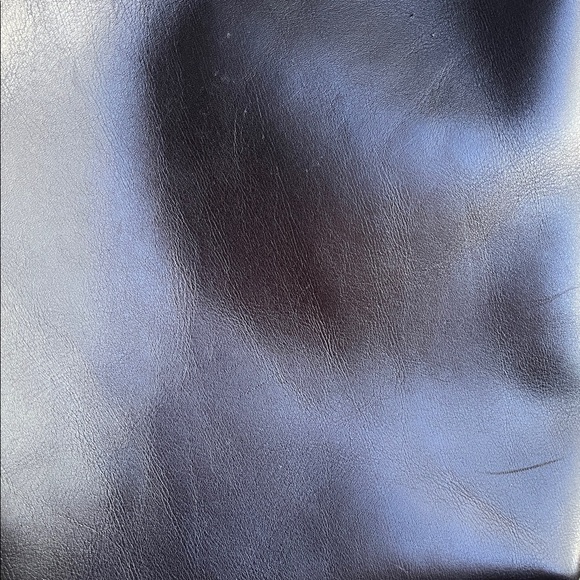 Madewell Essential Bucket Tote Black with Silver Studs - Picture 8 of 8